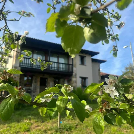 Holiday home Casona Asturiana Casa Delfa *